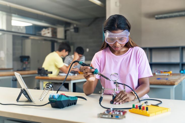 Sala maker: o que é e como construir na escola 1 atividade-em-sala-maker