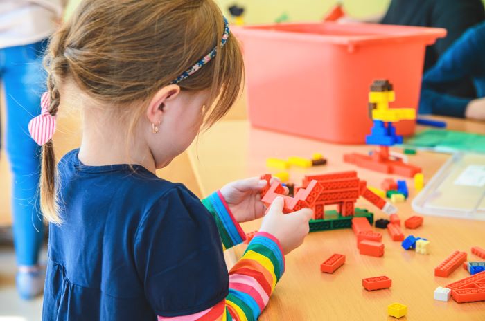 Ludicidade na Educação Infantil: a importância da brincadeira 1 foto representando ludicidade com LEGO