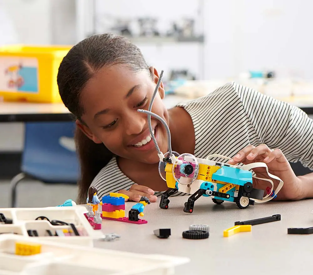 LEGO02